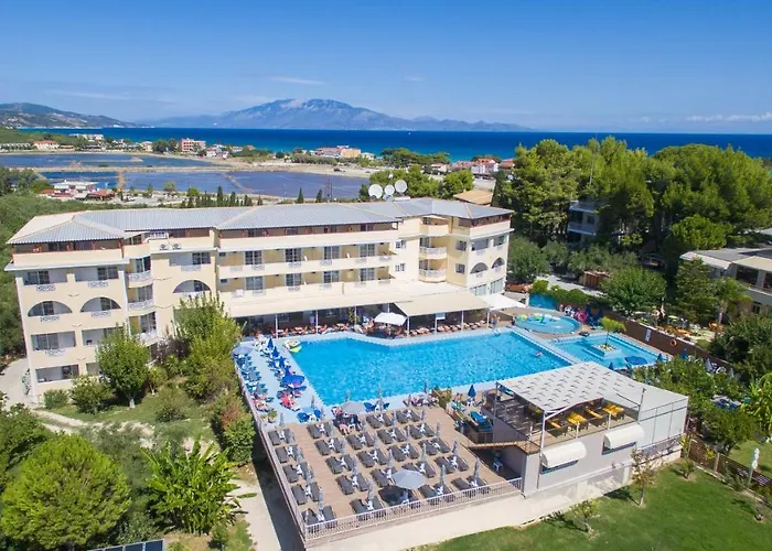 Koukounaria Hotel&Suites