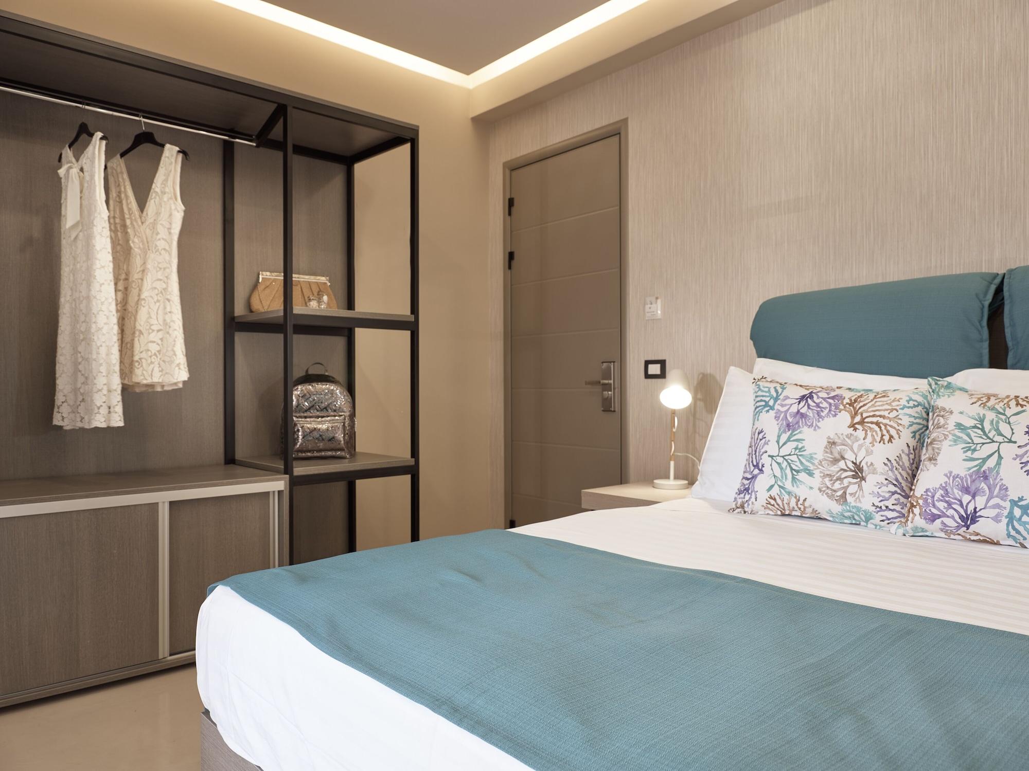 Koukounaria Hotel&suites 4*