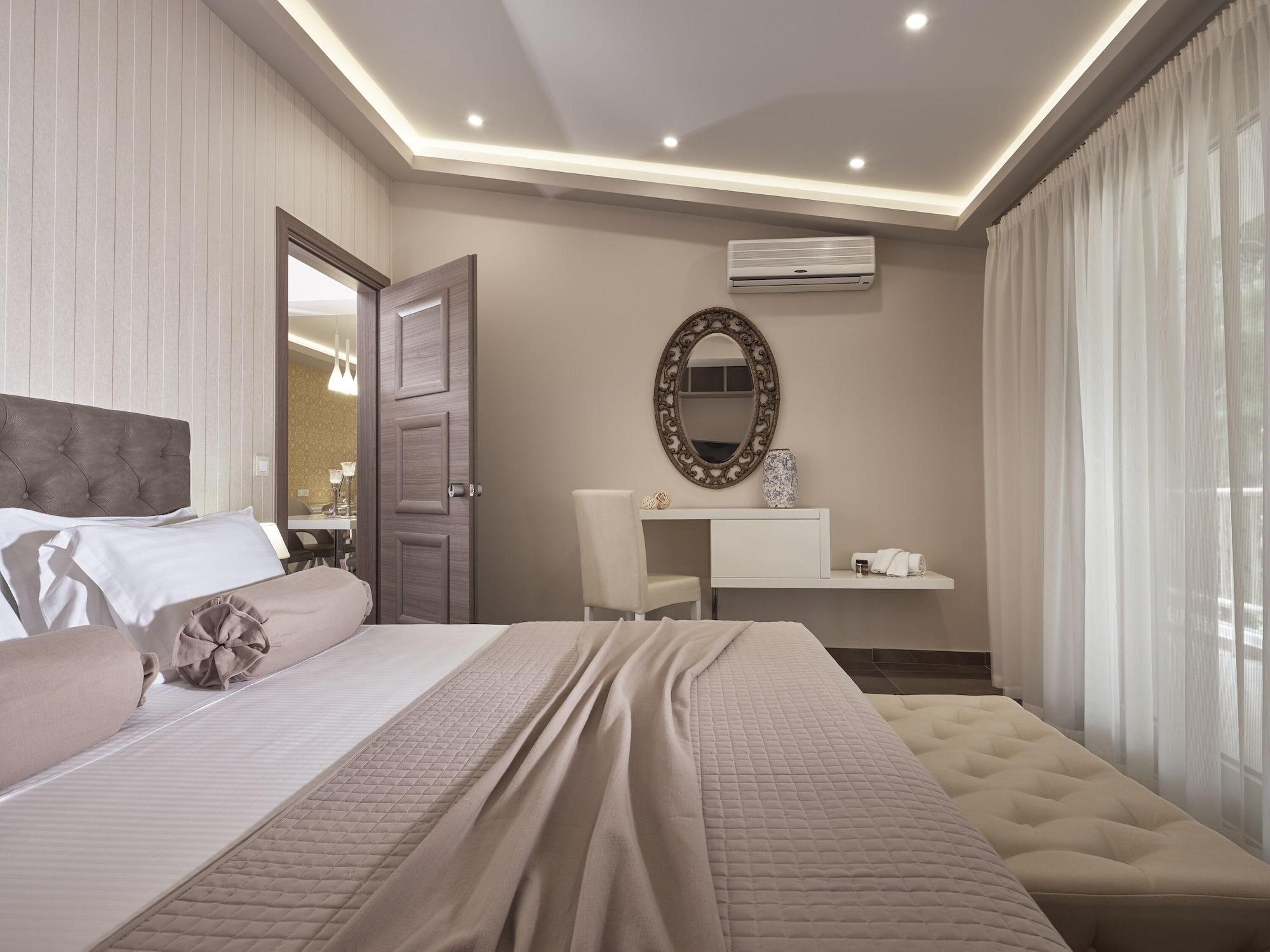 Hotel Koukounaria Hotel&suites 4*