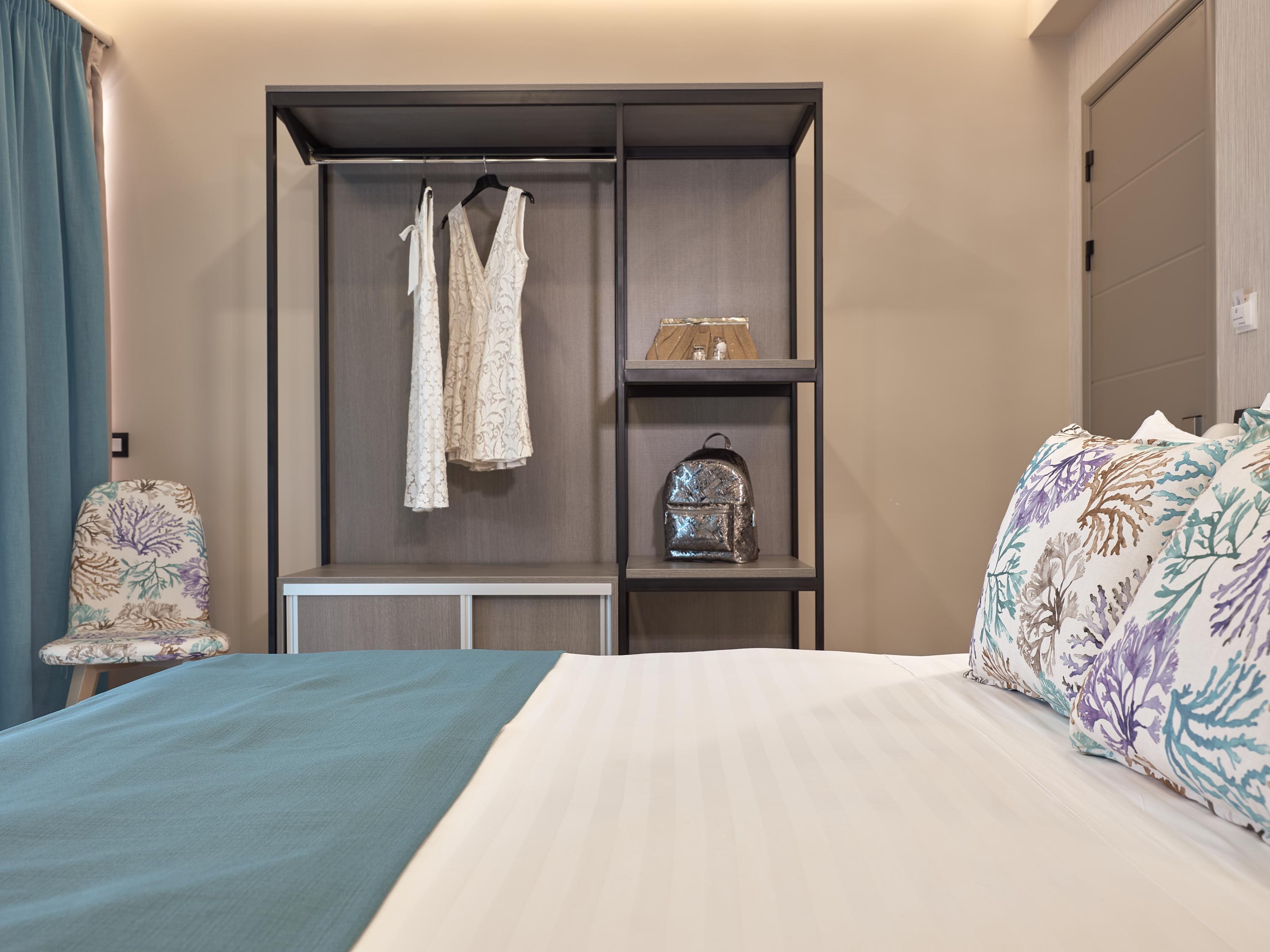 Koukounaria Hotel&suites