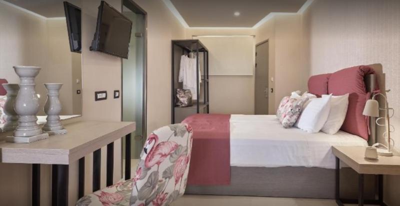 Koukounaria Hotel&suites